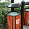 部分公园仍以两分类设置垃圾桶