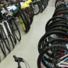 美国的自行车商店供不应求 低价位自行车被抢购一空