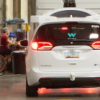 谷歌的自动驾驶汽车子公司Waymo周二表示它将在汽车城建造自动驾驶汽车