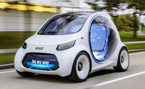 smartvisionEQfortwo是一款健谈的自动驾驶概念电动汽车