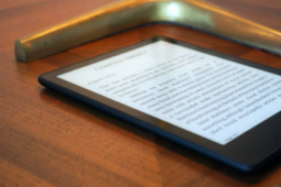 亚马逊KindlePaperwhite签名版带来了生活质量升级