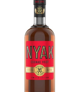 NYAK Cognac与艺术家YoungMA合作推出限量版红色VSOP
