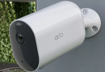 Arlo为英国带来了两个增强型安全摄像头